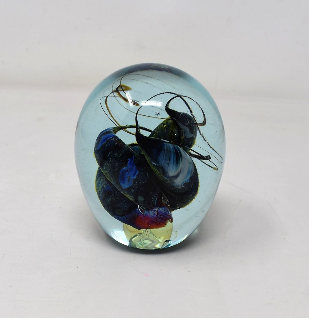 Ipsen Art Glass Paperweight (1 of 4)