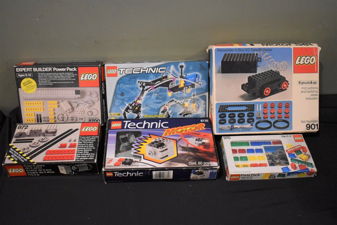 Lego Vintage Technic With Box Collection of 6 sets: Lego Vintage Technic With Box Collection of 6 sets - set numbers include: 901, 5218, 8700, 8735, 872, 970 - we have not assembled these and are unsure if they are complete or incomplete - you are buyi
