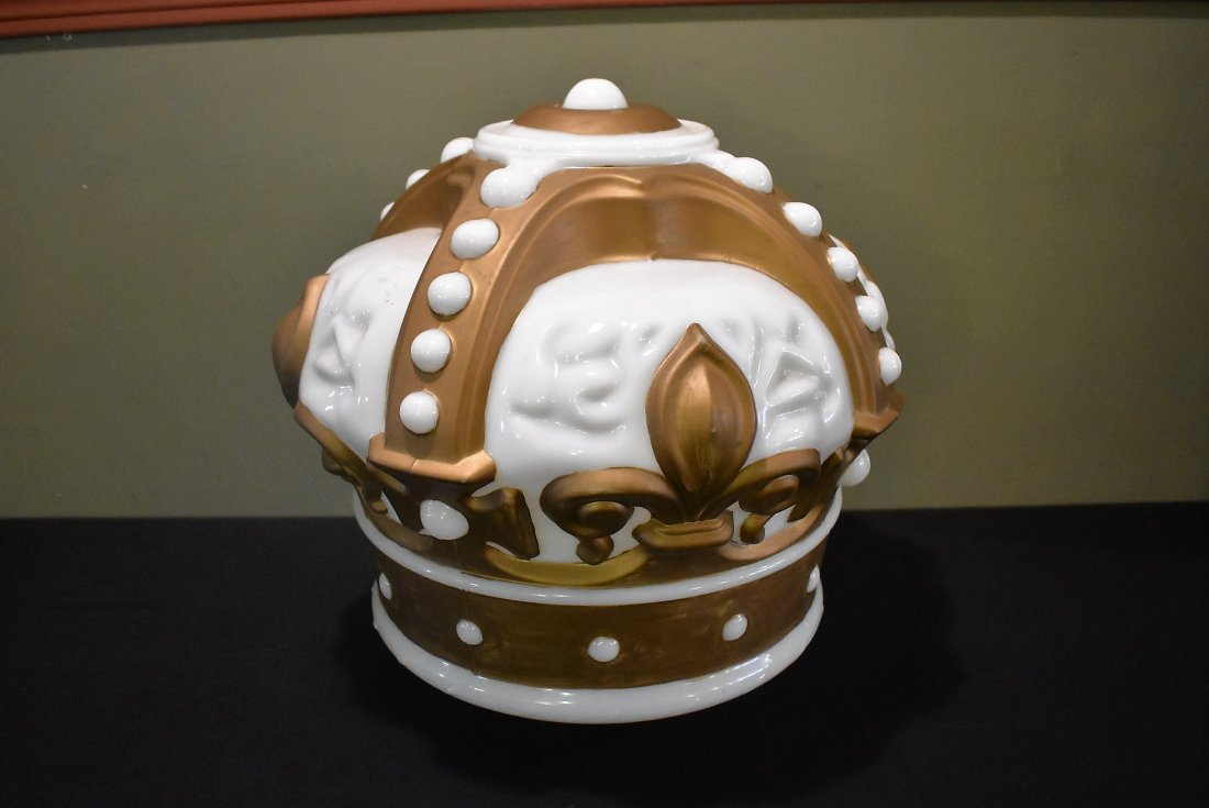 Vintage Crown Gas Pump Globe Gold w Mounting Ring (1 of 5)