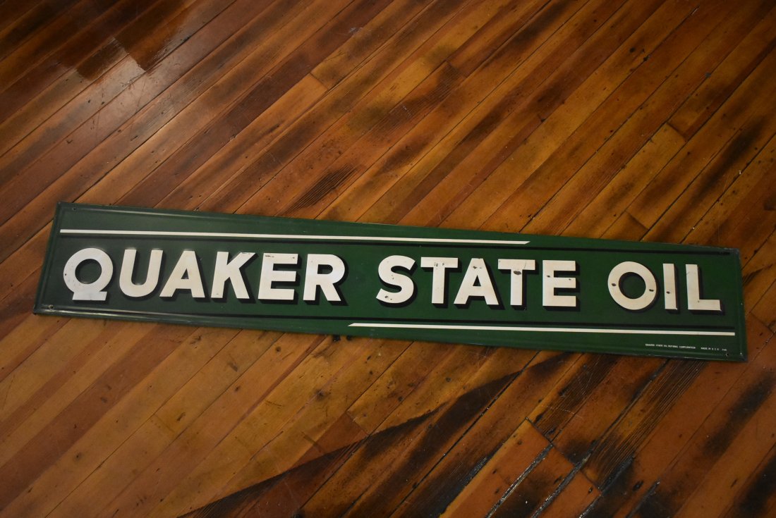 1946 Quaker State Oil 6' Long Metal Service Station Sign (1 of 7)