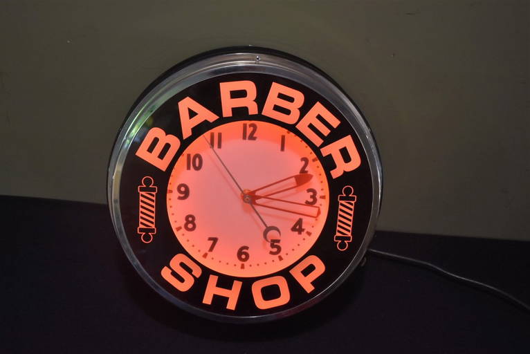 1960's Barber Shop Metal Lighted Clock 14" NICE (0261) on Jan 14, 2023