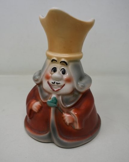 1951 Disney Regal King of Hearts Pitcher Alice in Wonderland: Vintage 1951 Walt Disney Regal King of Hearts Alice in Wonderland Pitcher, 7" tall.