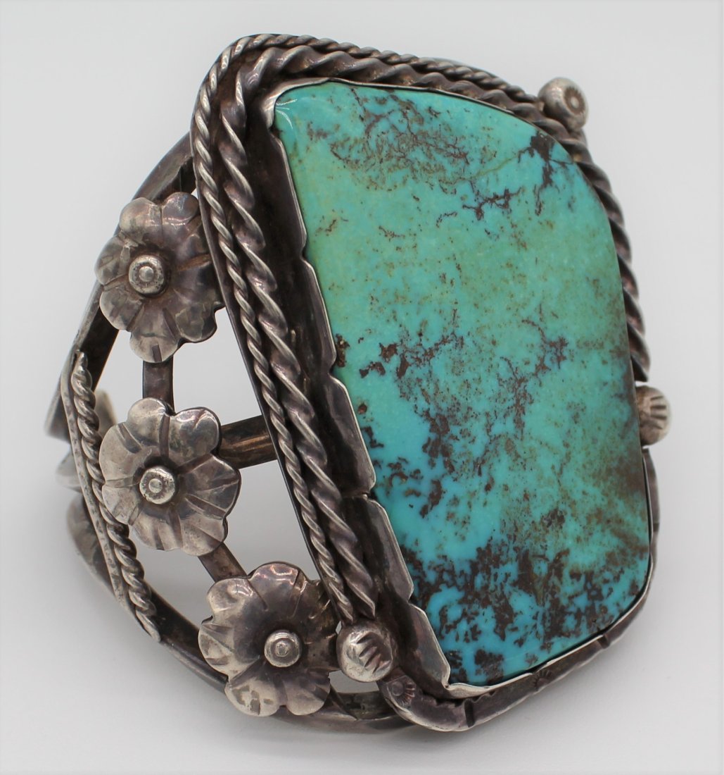 Large Vintage Native American Turquoise Cuff Bracelet (1 of 9)