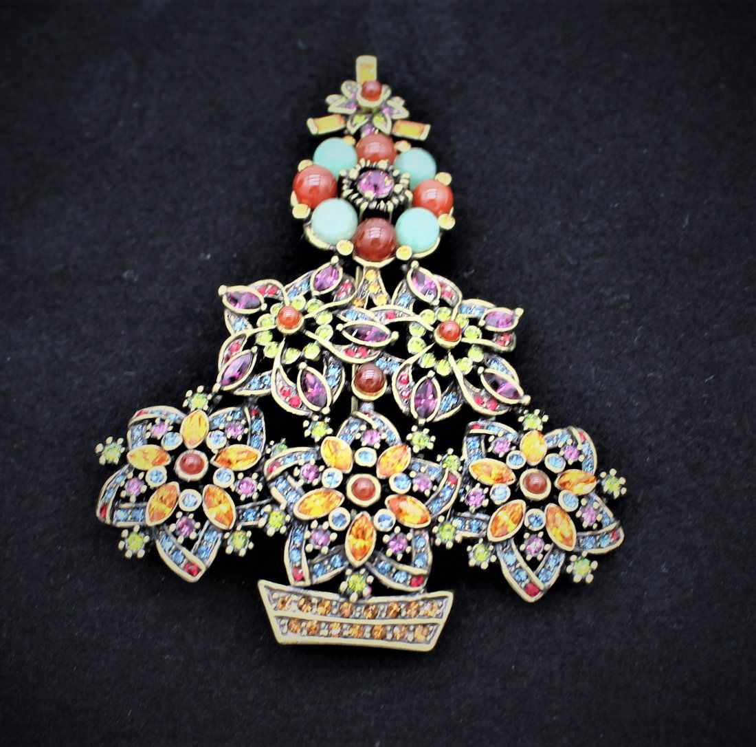 Heidi Daus Rhinestone Christmas Tree Brooch Pin (1 of 4)