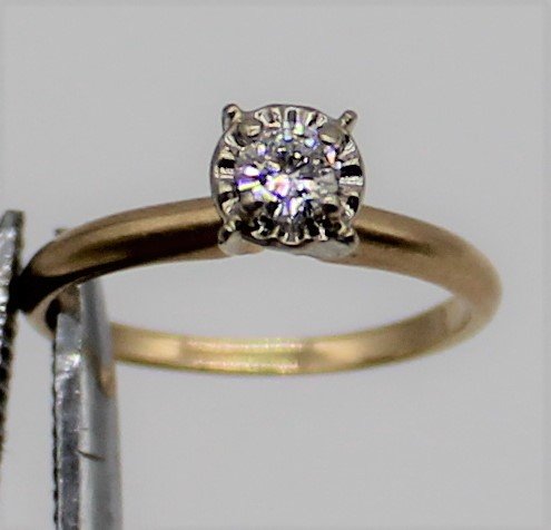 14K Gold 1/5 Ct Diamond Solitaire Ring (1 of 2)