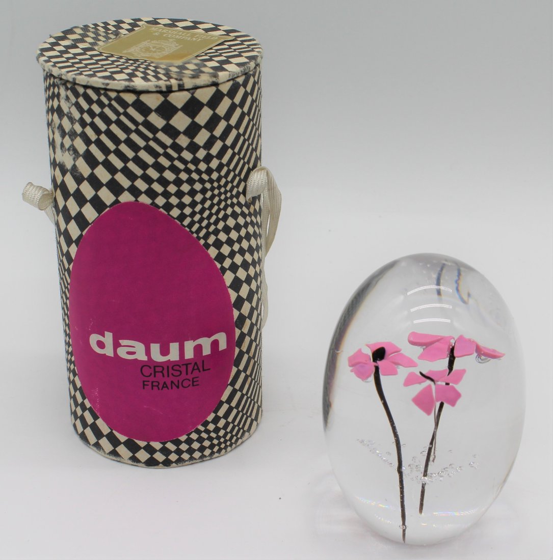 Daum France Cristal Crystal Hand Sheared and Flared Art Glass Paperweight: Daum France Cristal Crystal Hand Sheared and Flared Art Glass Paperweight