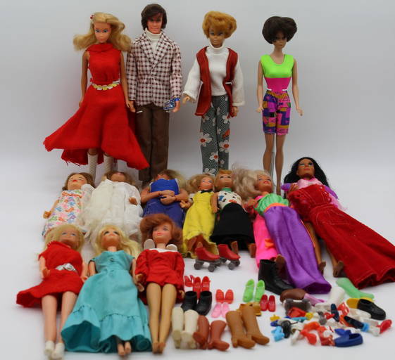 Vintage Barbie Doll Lot 2 1960's 1970's 1980's With Clothes And