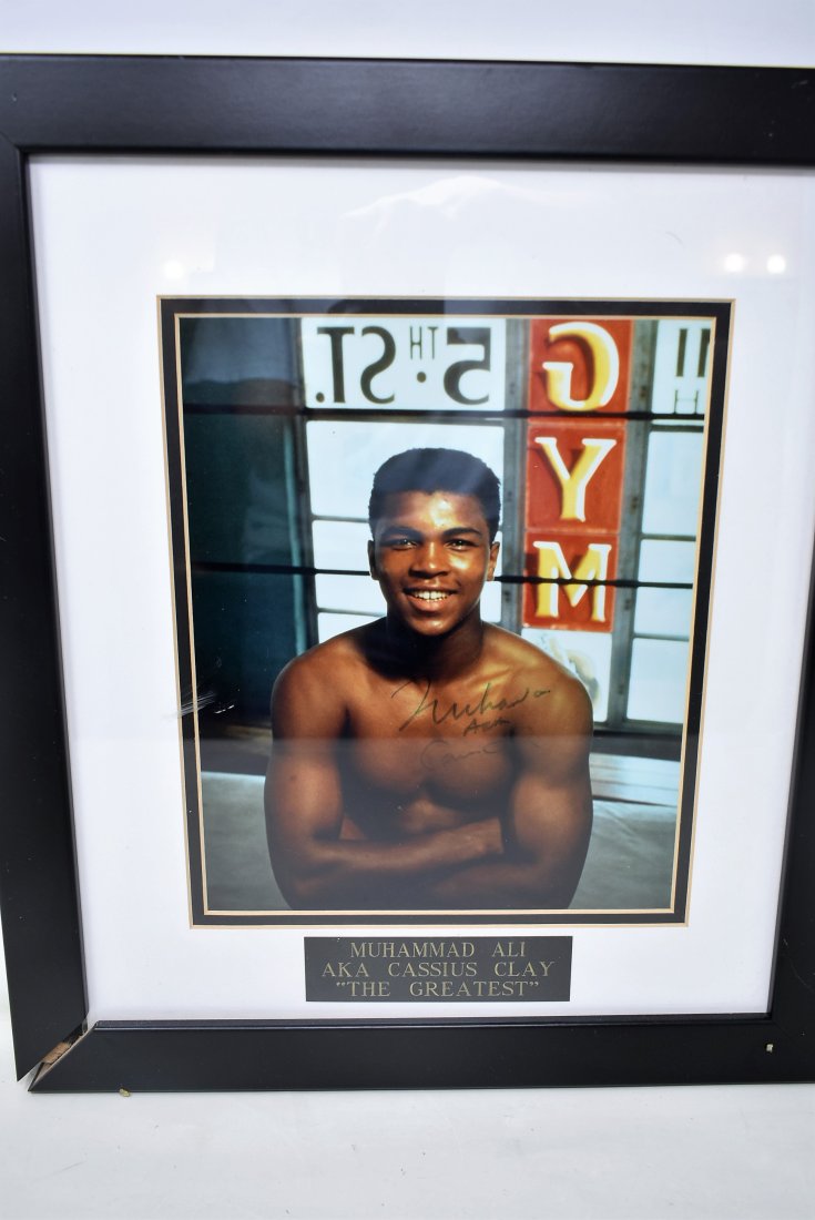 Muhammad Ali Cassius Clay Autographed Photo (1 of 3)
