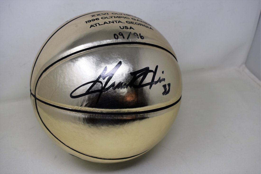 1996 Atlanta Olympic Games Signed Grant Hill Gold Basketball (1 of 4)