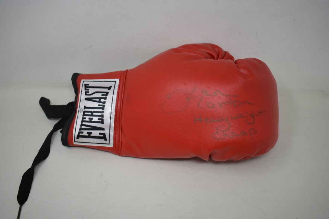 Ken Norton Heavyweight Champ Signed Everlast Boxing Glove (1 of 3)