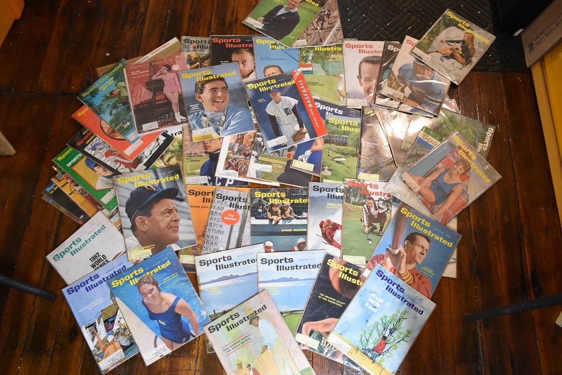 Large Lot of 1960's Sports Illustrated Magazines (1 of 3)