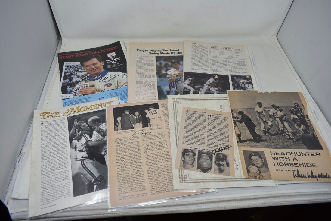 A Group of Sports Autographs with COAs: A Group of Sports Autographs with COAs from Unique Sports Memorabilia. This lot includes: Duke Snyder, Yogi Berra, Al Kaline, David Robinson, Kareem Abdul-Jabbar, Harmon Killebrew, Willie Stargell, Ba