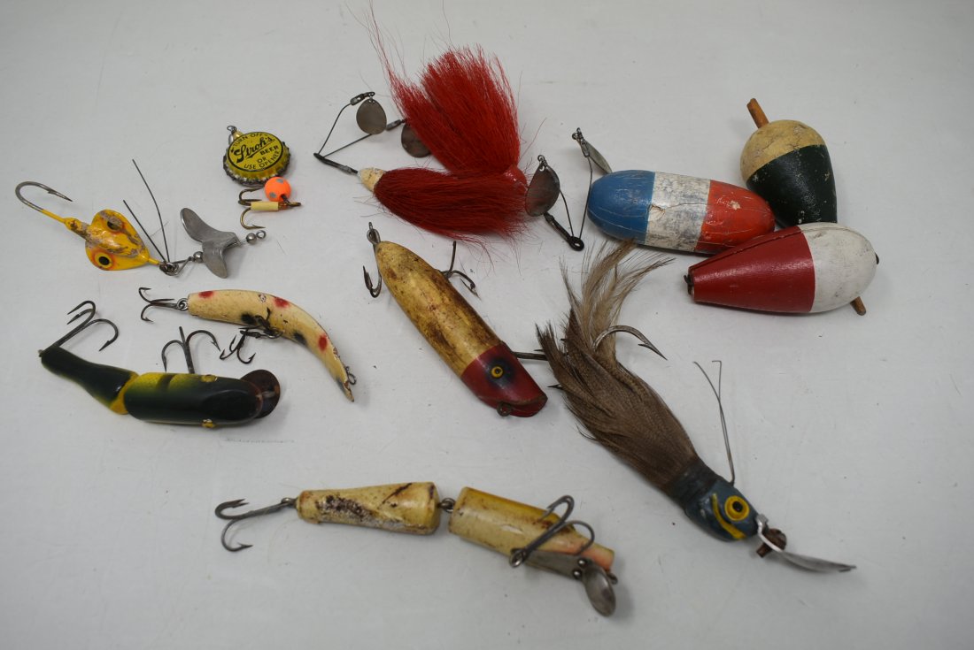 Lot Of Vintage Fishing Lures Auction