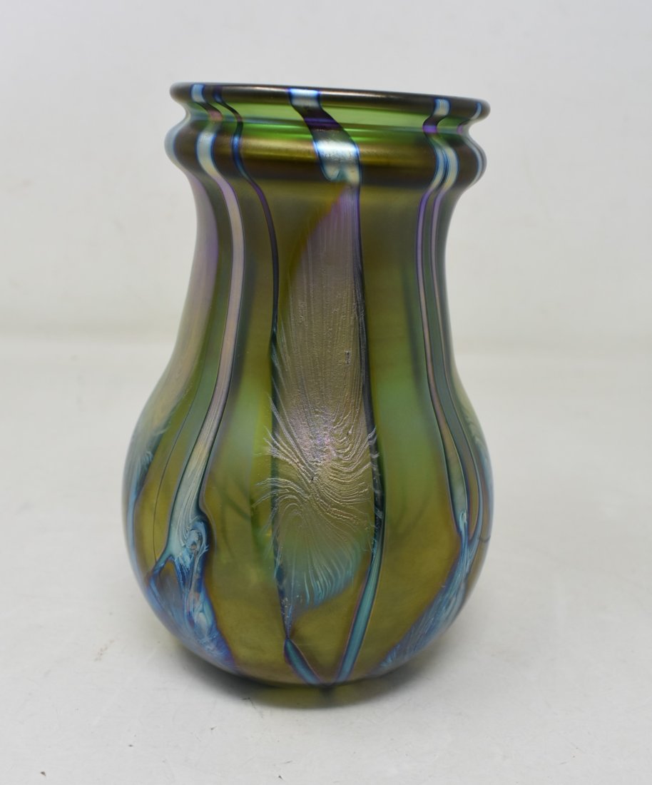 1990 Lotton Art Glass Leaf & Vine Iridescent Vase: 1990 Lotton Art Glass Leaf & Vine Iridescent 6" Vase, signed
