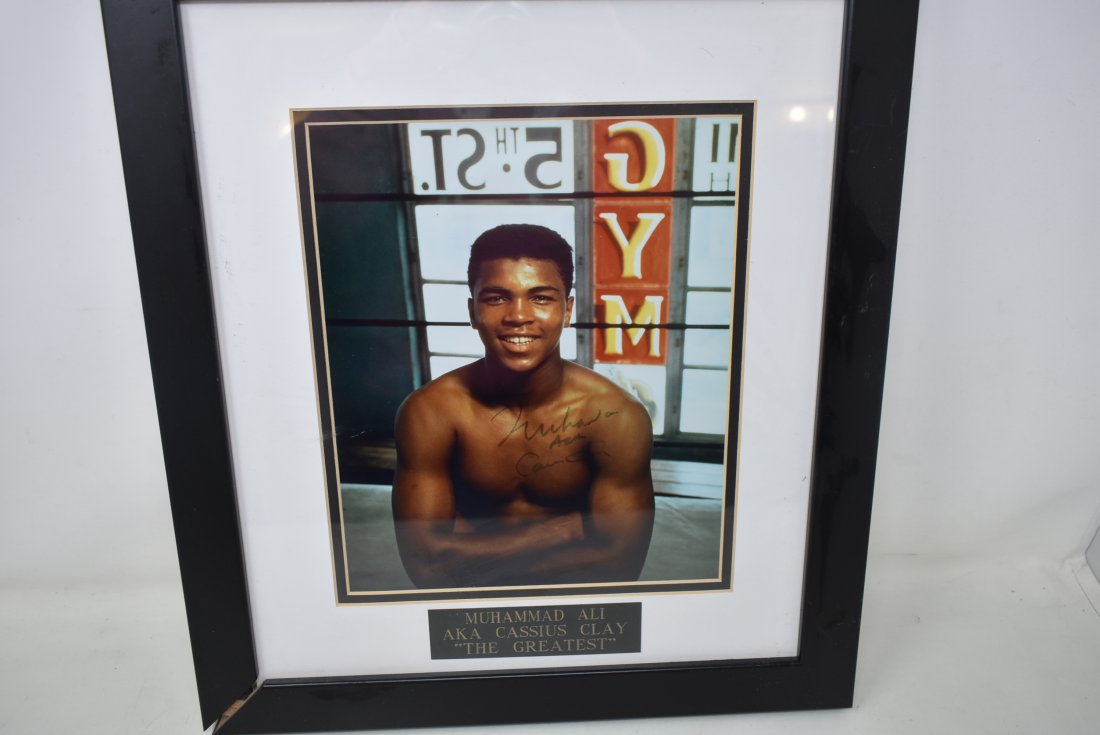 Muhammad Ali Cassius Clay Autographed Photo (1 of 3)