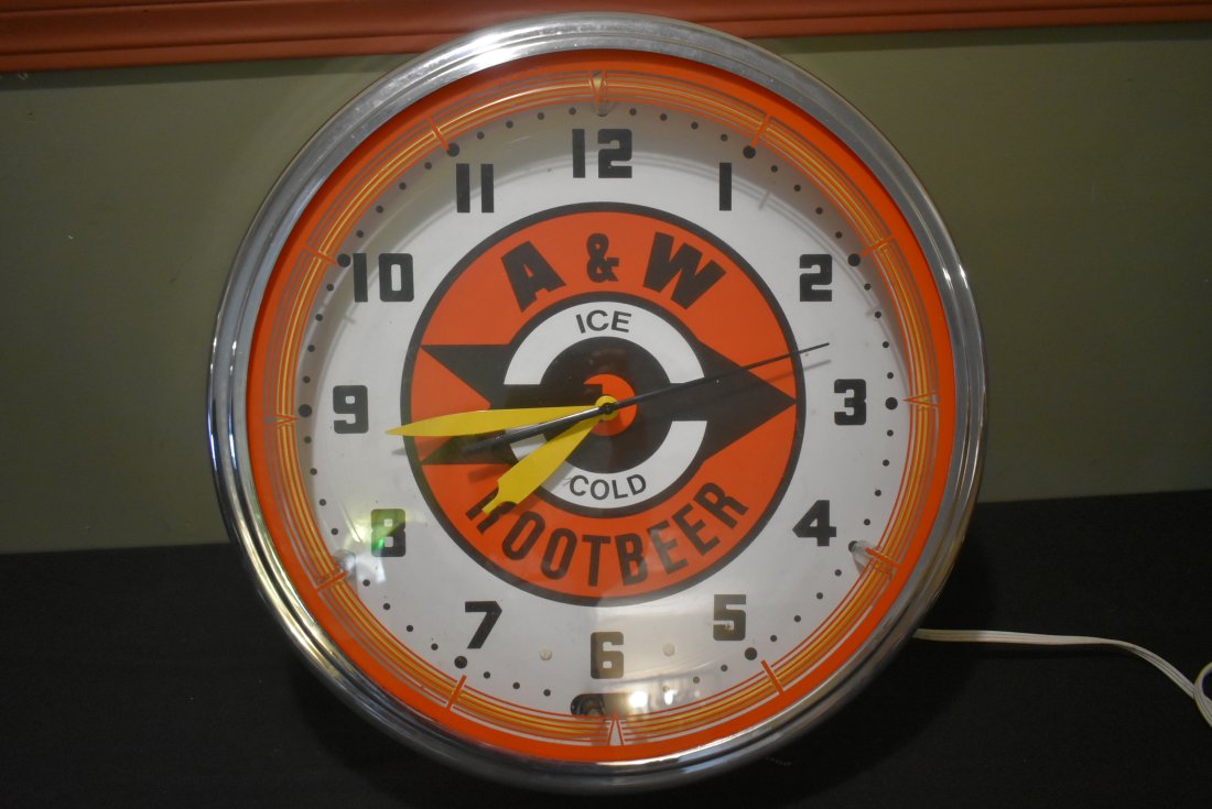 A & W Root Beer Neon Clock 19" (1 of 5)