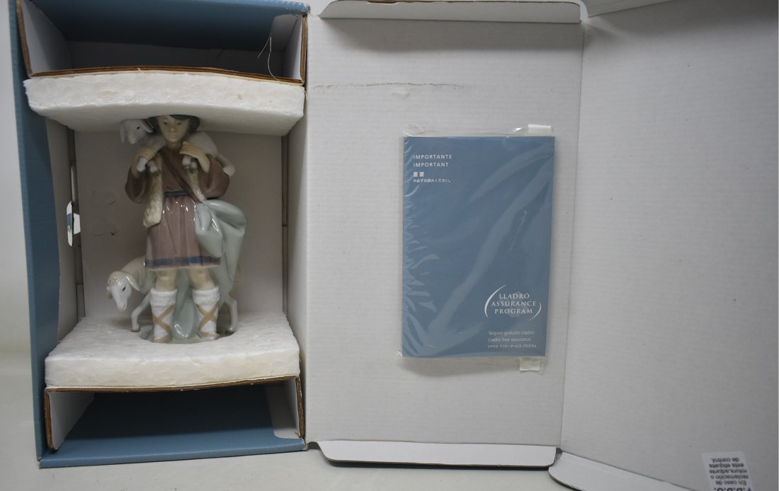 Lladro 5485 "Shepherd Boy" Exc in Box (1 of 3)