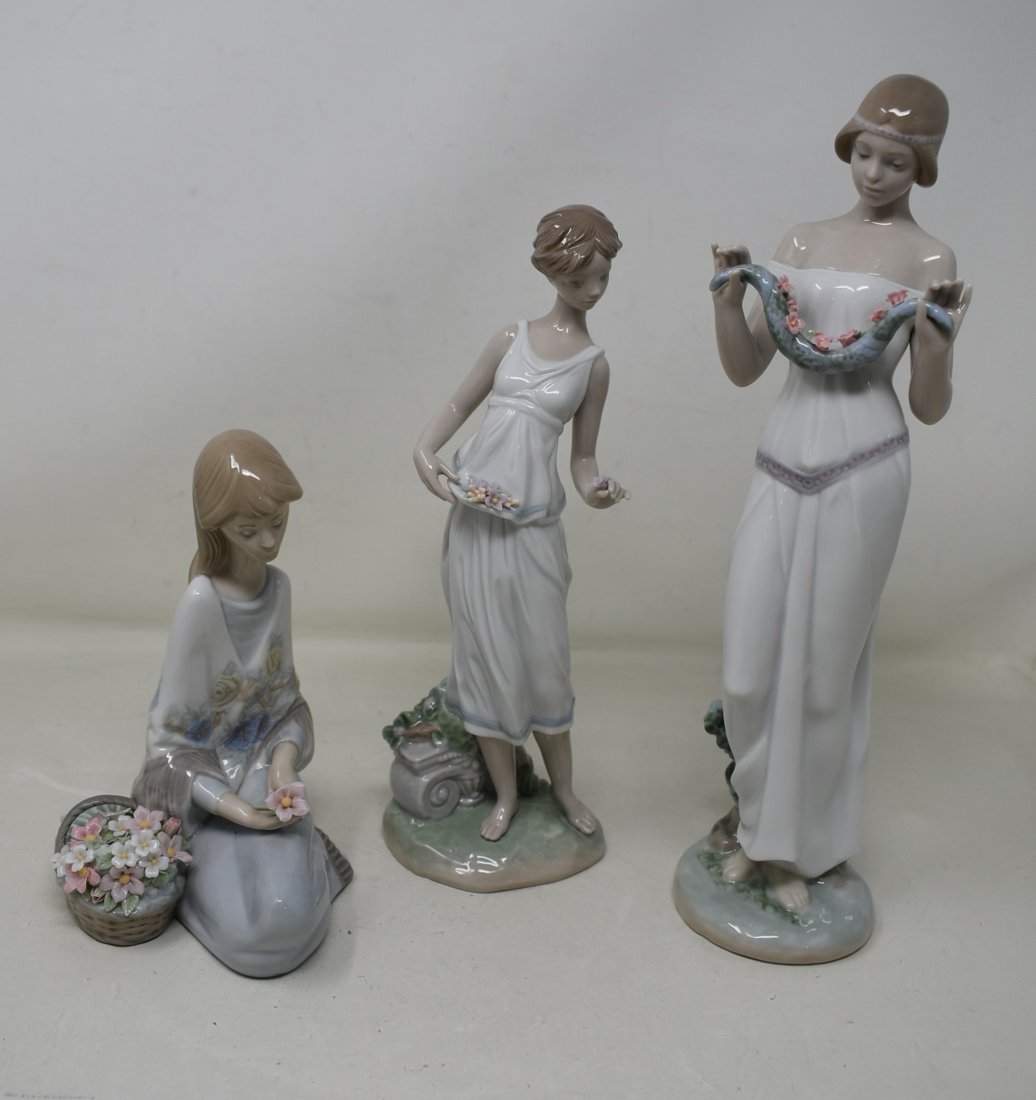3 Lladro Figures 7607 7709 8510 (1 of 6)