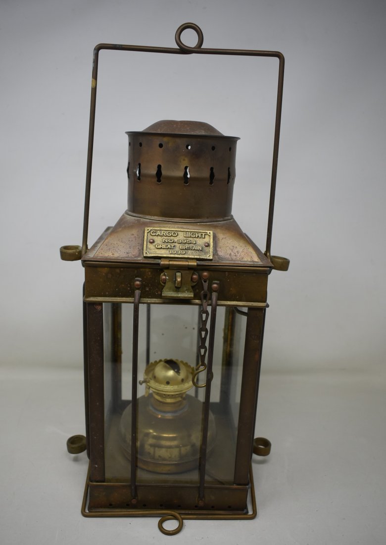 Cargo Light No. 3954 Table Lantern (1 of 4)