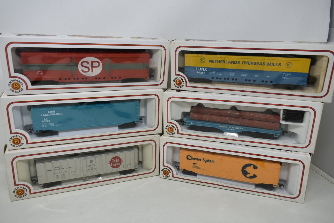 Group of 6 Bachmann HO Scale Train Cars (1 of 1)