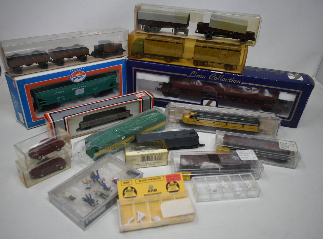 Group of N & HO Scale Trains and Accessories (1 of 4)