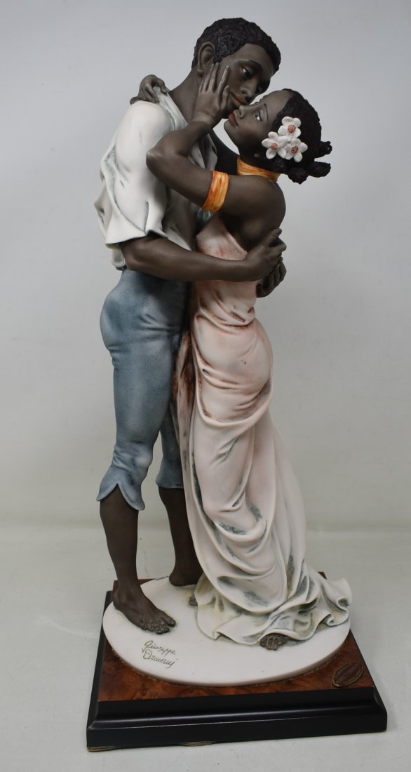 Limitited Edition Giuseppe Armani 18" Figure "Perfect Harmony": Limited Edition Giuseppe Armani 18" Figure "Perfect Harmony" numbered 27/5000. Nice condition, no box.