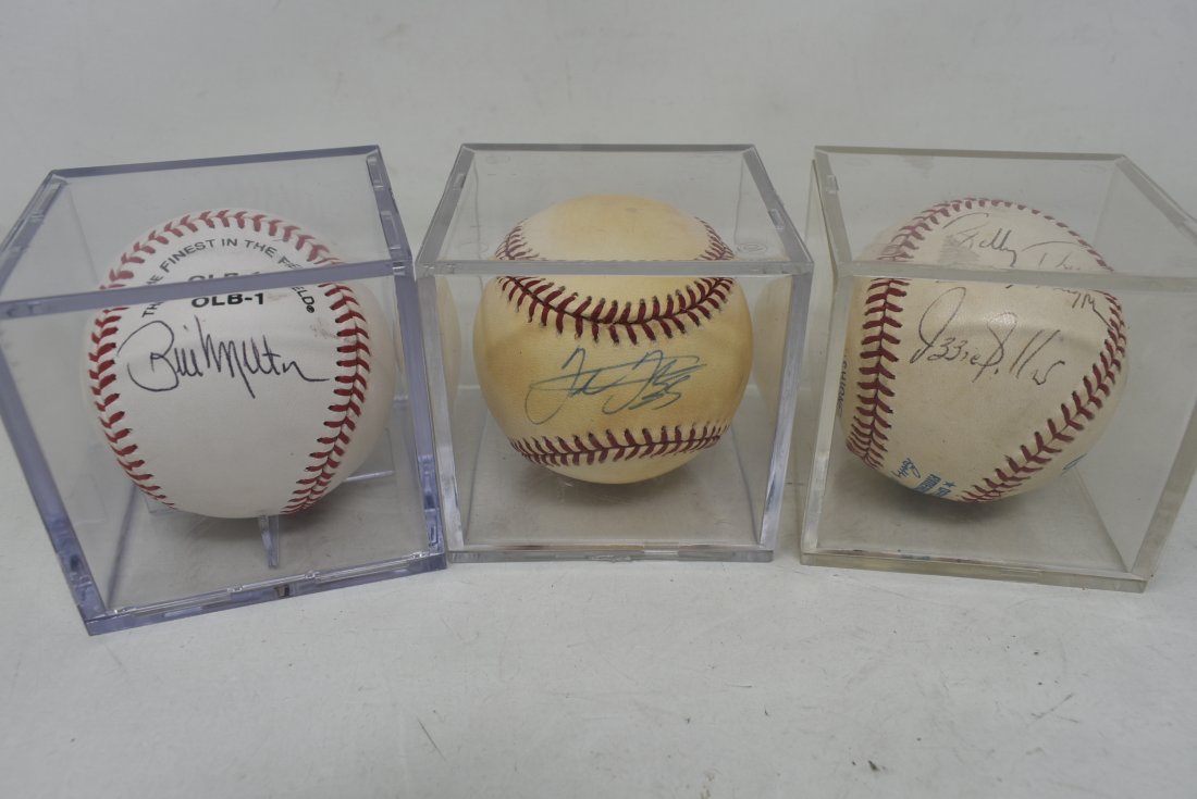 3 Signed Baseballs Bill Melton, Frank Thomas & Ozzie Guillen (1 of 3)