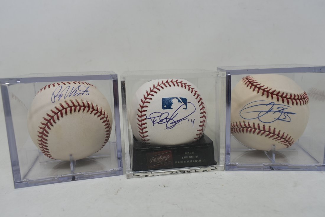 3 Signed Baseballs Frank Thomas, Paul Konerko, Robin Ventura (1 of 2)