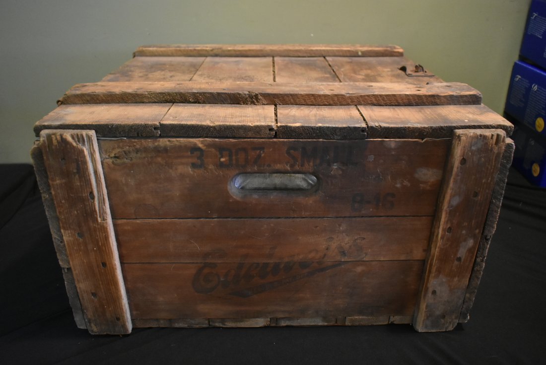 Large Edelweiss Brewing Chicago Wood Beer Crate with Lid 3 dozen bottle case (1 of 5)