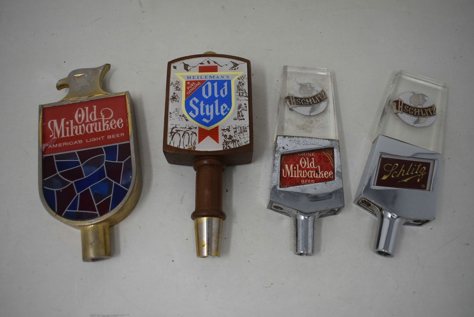 4 Vintage Beer Tappers Tap Handles (1 of 3)