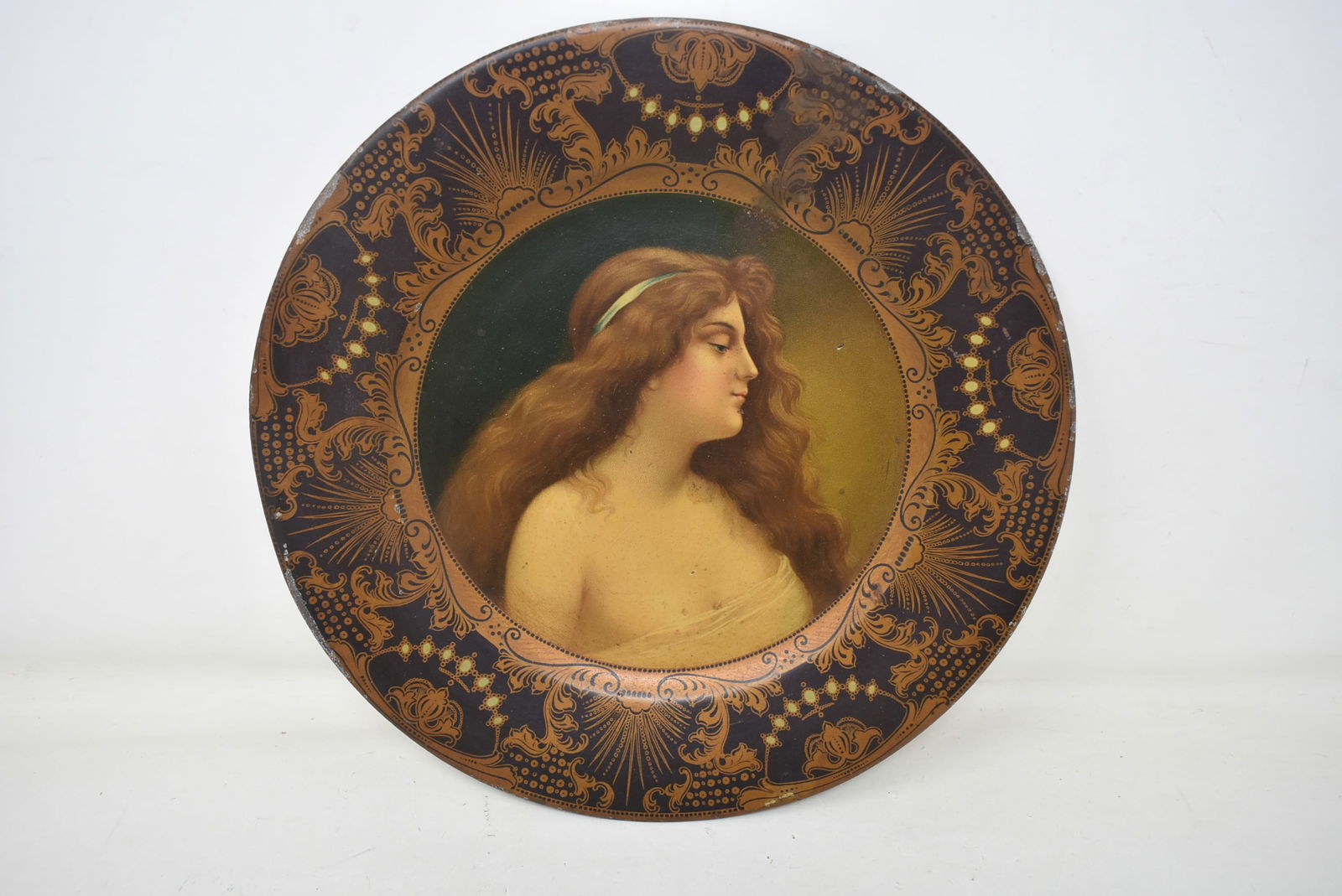 Anheuser Busch Malt-Nutrine Promo Pre-Prohibition Vienna Tin Art Plate / Tray no labeling (1 of 3)