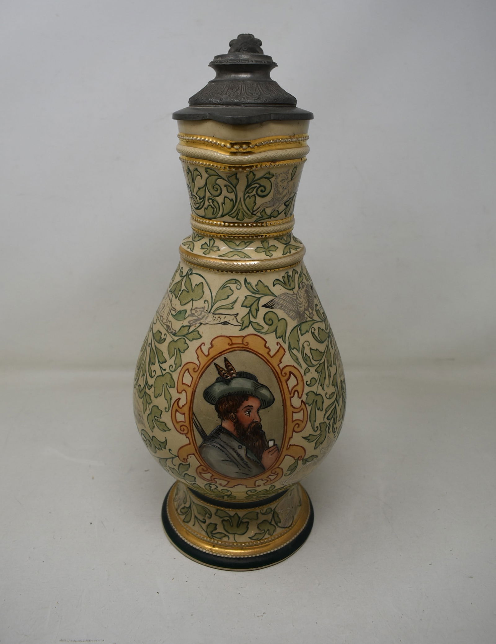 2 Liter Relief Portrait Beer Stein Tankard with Pewter Lid (1 of 7)