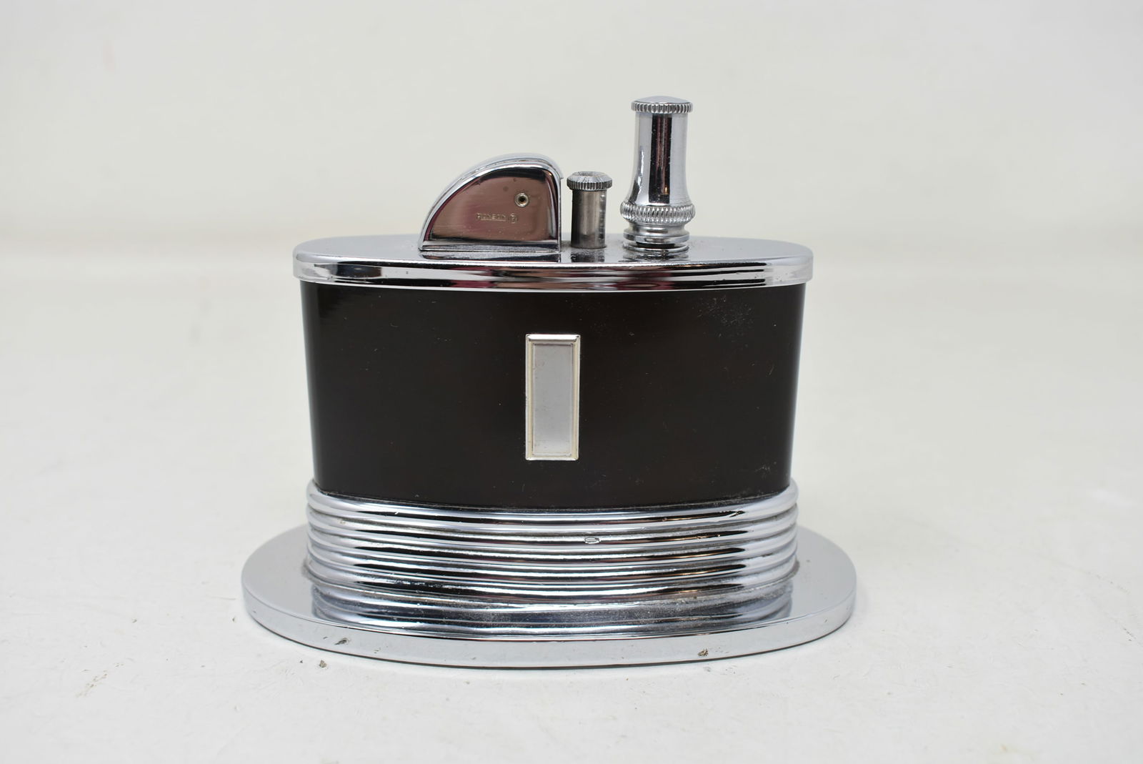 Vintage Ronson Chrome Touch Tip Table Lighter (1 of 4)