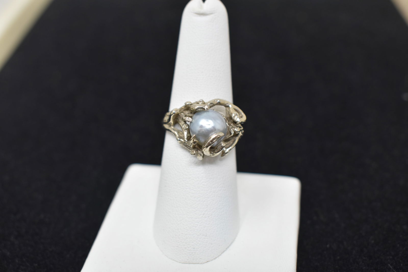 14K White Gold & Baroque Pearl Ring size 7.5 (1 of 7)