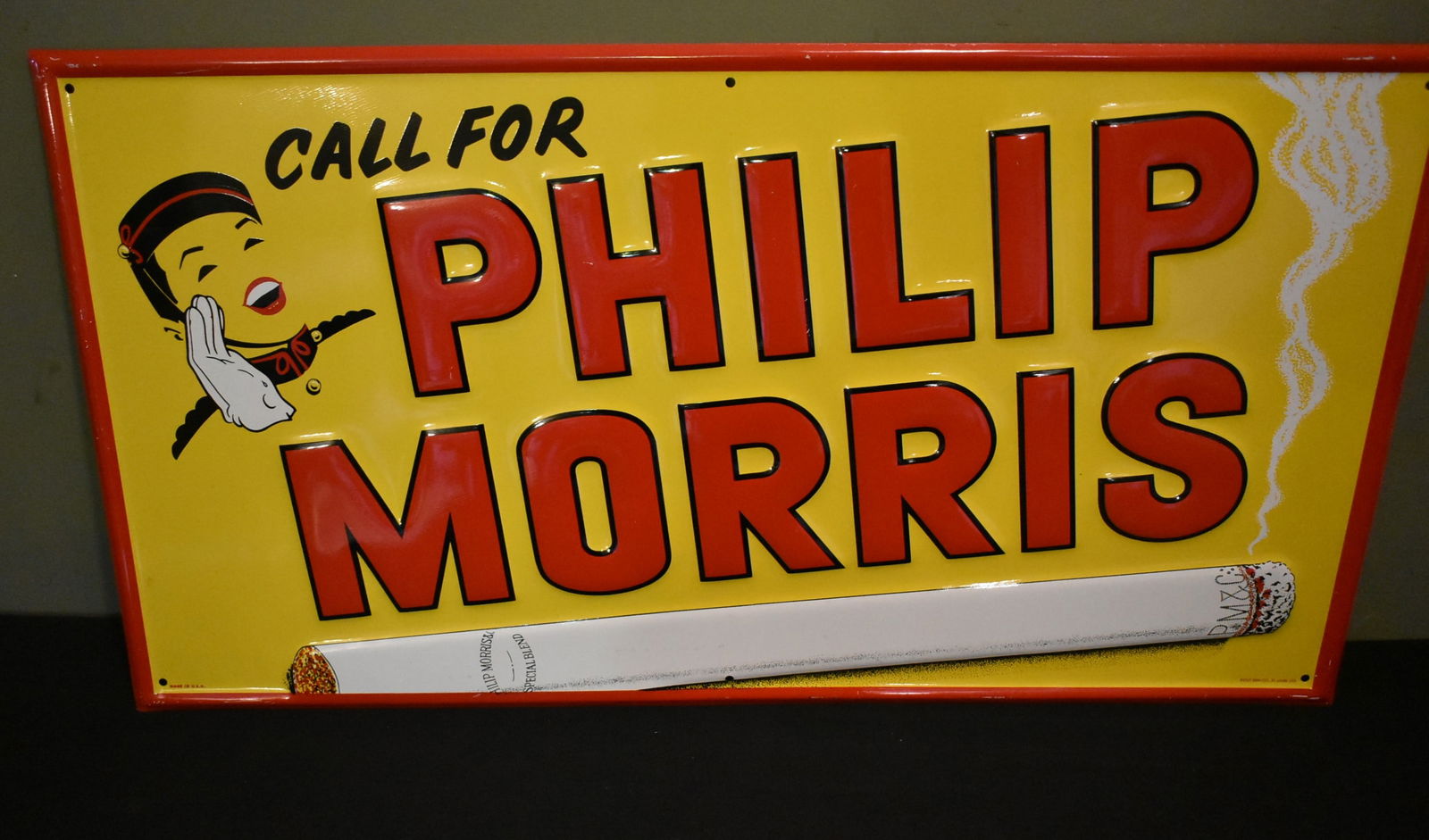 Vintage Phillip Morris Cigarettes Tin Sign (1 of 6)