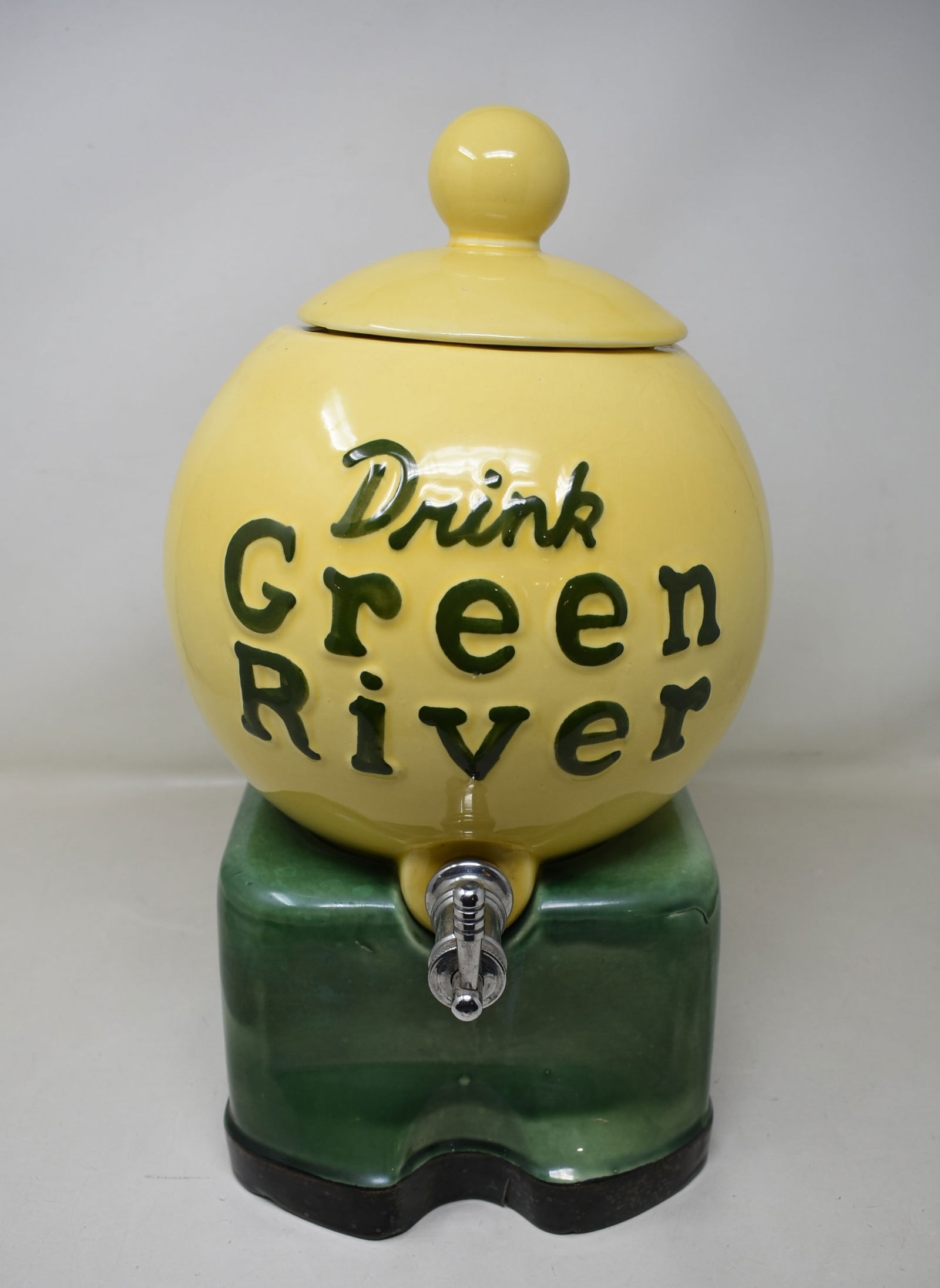 Vintage Green River Soda Syrup Dispenser with Lid (1 of 7)