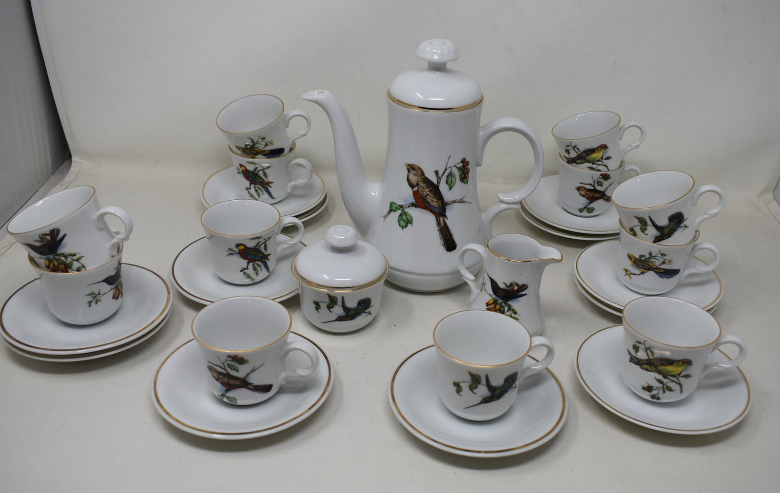 PMR Bavaria "Birds" Tea Set: PMR Bavaria Birds Tea Set. Includes Teapot, Sugar, Creamer and 12 Demitasse Cups & Saucers. In nice condition.