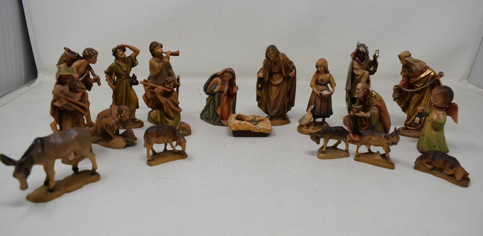 19 Piece Carved Anri Nativity Set 4" Figures (1 of 6)