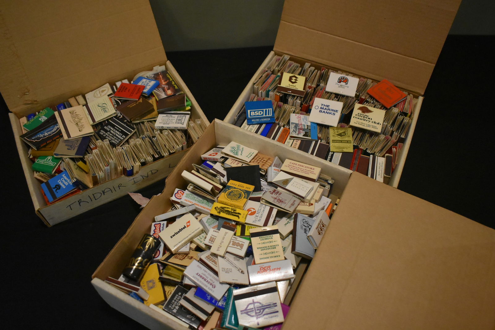 Lot of Vintage Matchbooks Assorted (1 of 4)
