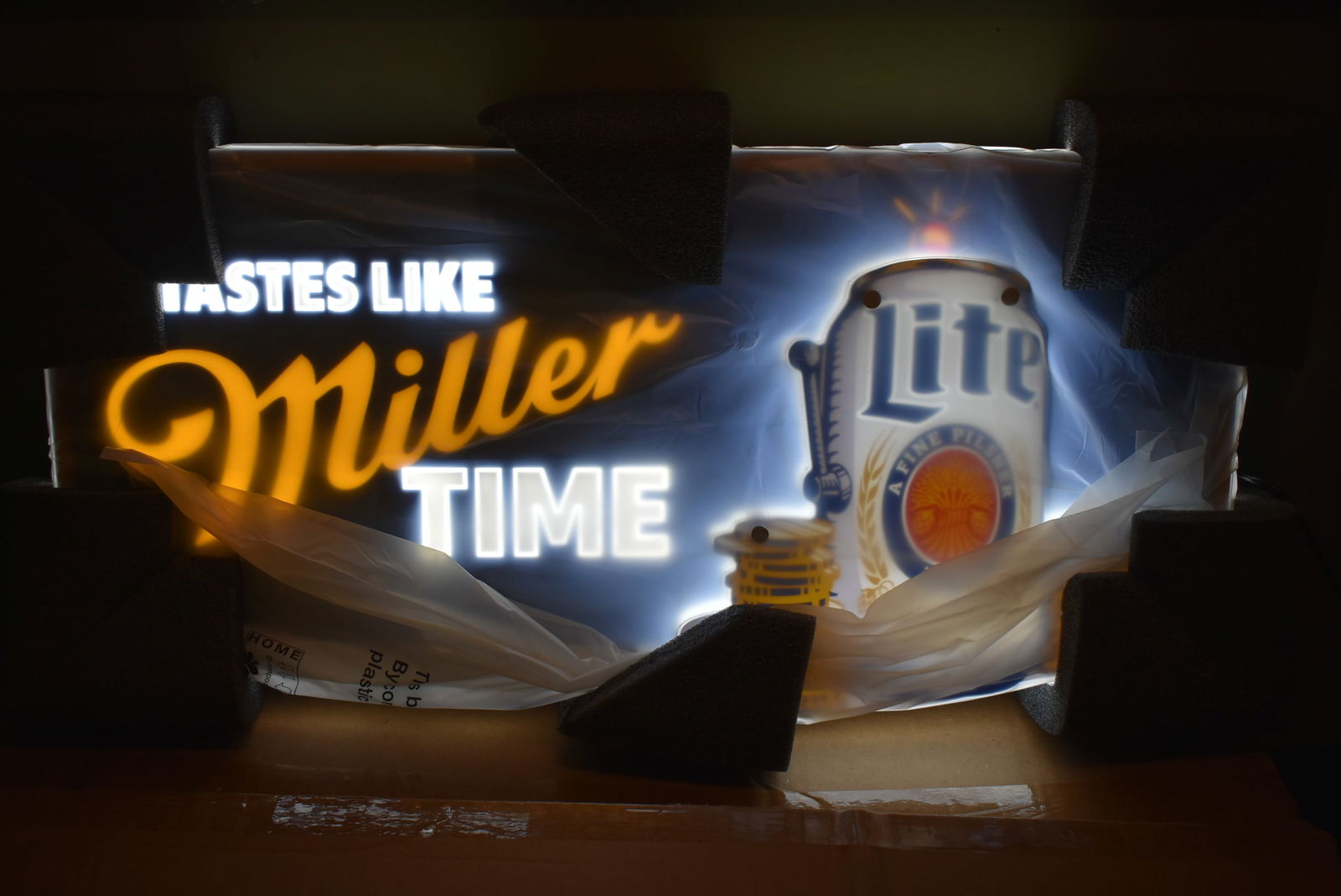 Miller Lite Casino LED Bar Light Sign with 3-D Can (1 of 5)
