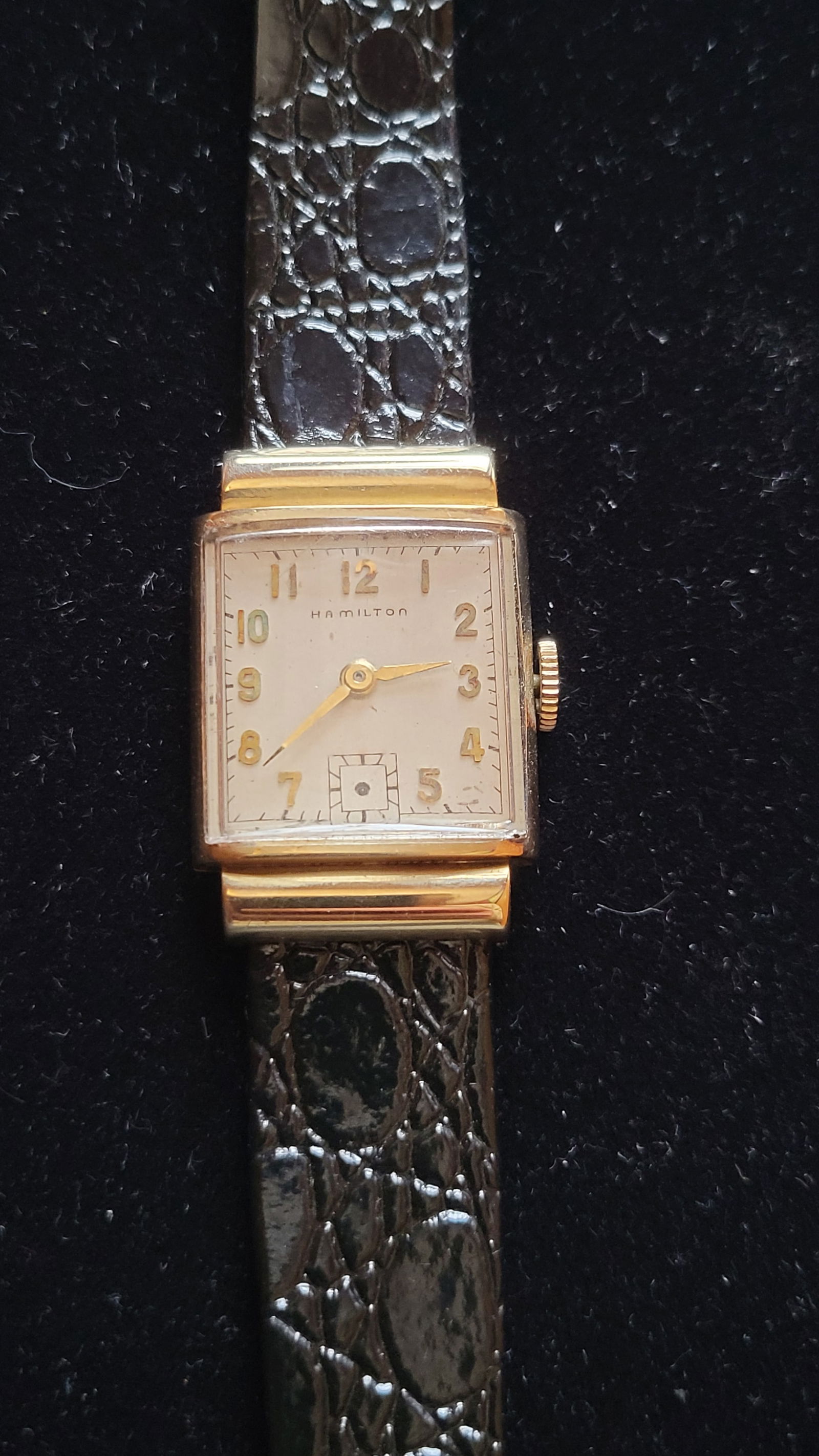 Men's Hamilton 1940s 14K Gold Wristwatch (1 of 8)