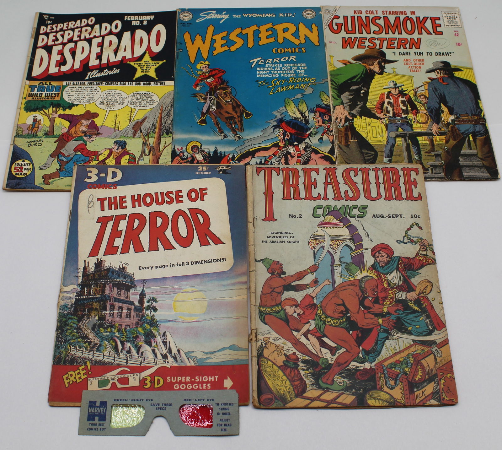 5 Golden Age Western Comics - Desperado #8 Western #31 House of Terror 3D Gunsmoke Western #42 +1 (1 of 2)