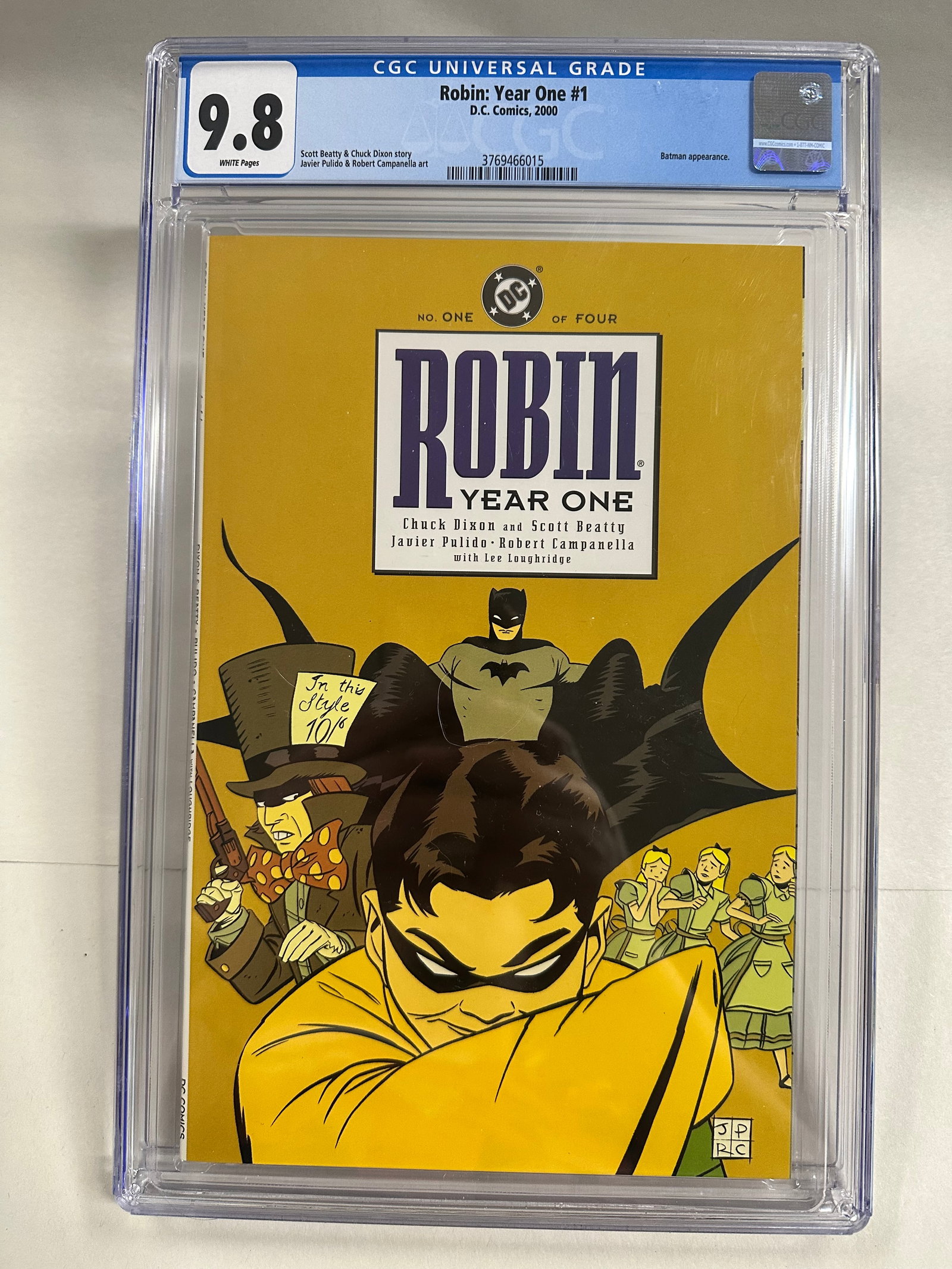 Robin: Year One #1 (2000) Graded CGC 9.8: Robin: Year One #1 (2000) Graded CGC 9.8 -CGC Graded Case in Good Shape