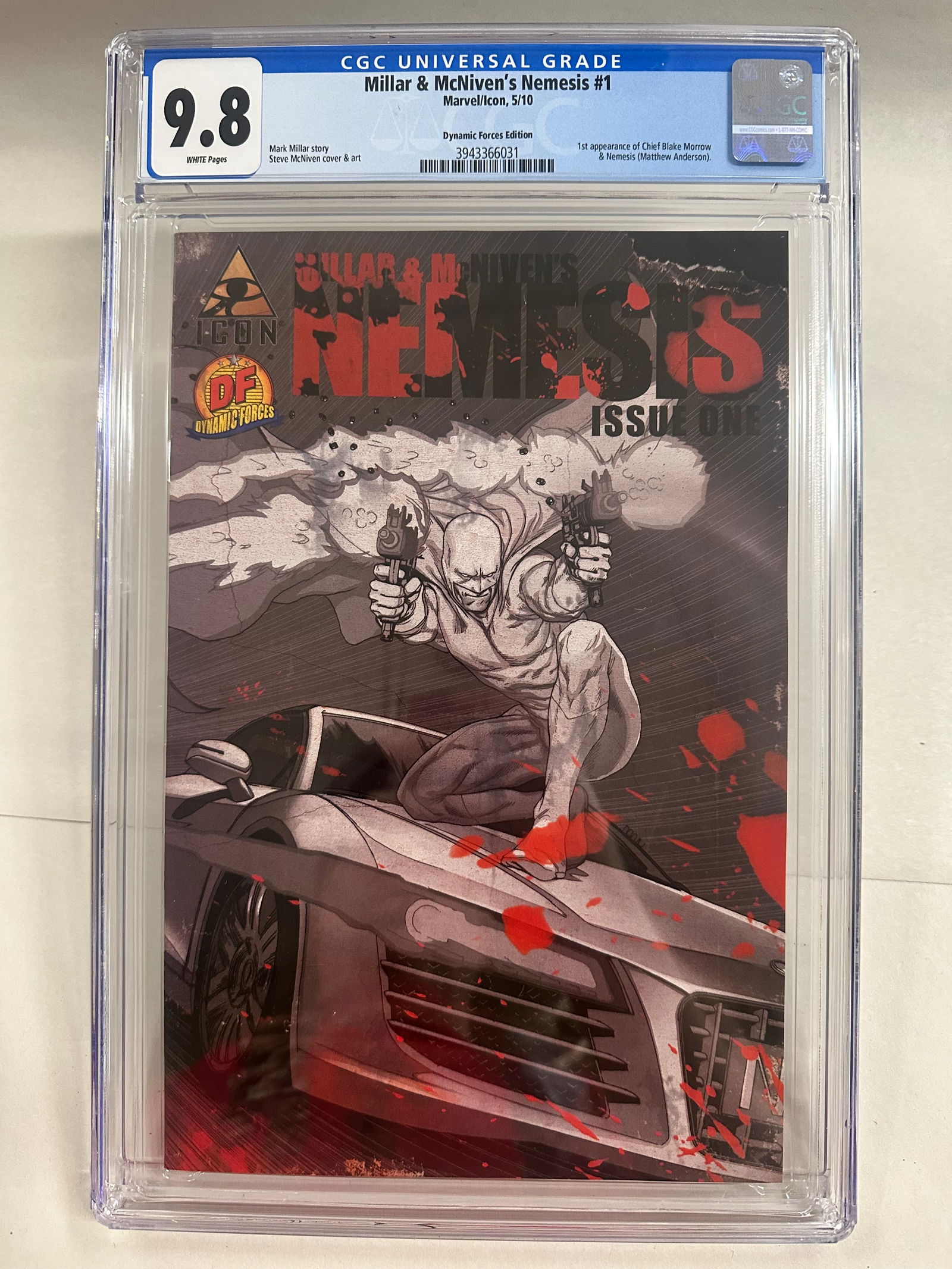 Nemesis #1 (2010) Graded CGC 9.8 - Dynamic Forces Edition - Mark Miller: Nemesis #1 (2010) Graded CGC 9.8 - Dynamic Forces Edition - Mark Miller -CGC Graded Case in Good Shape