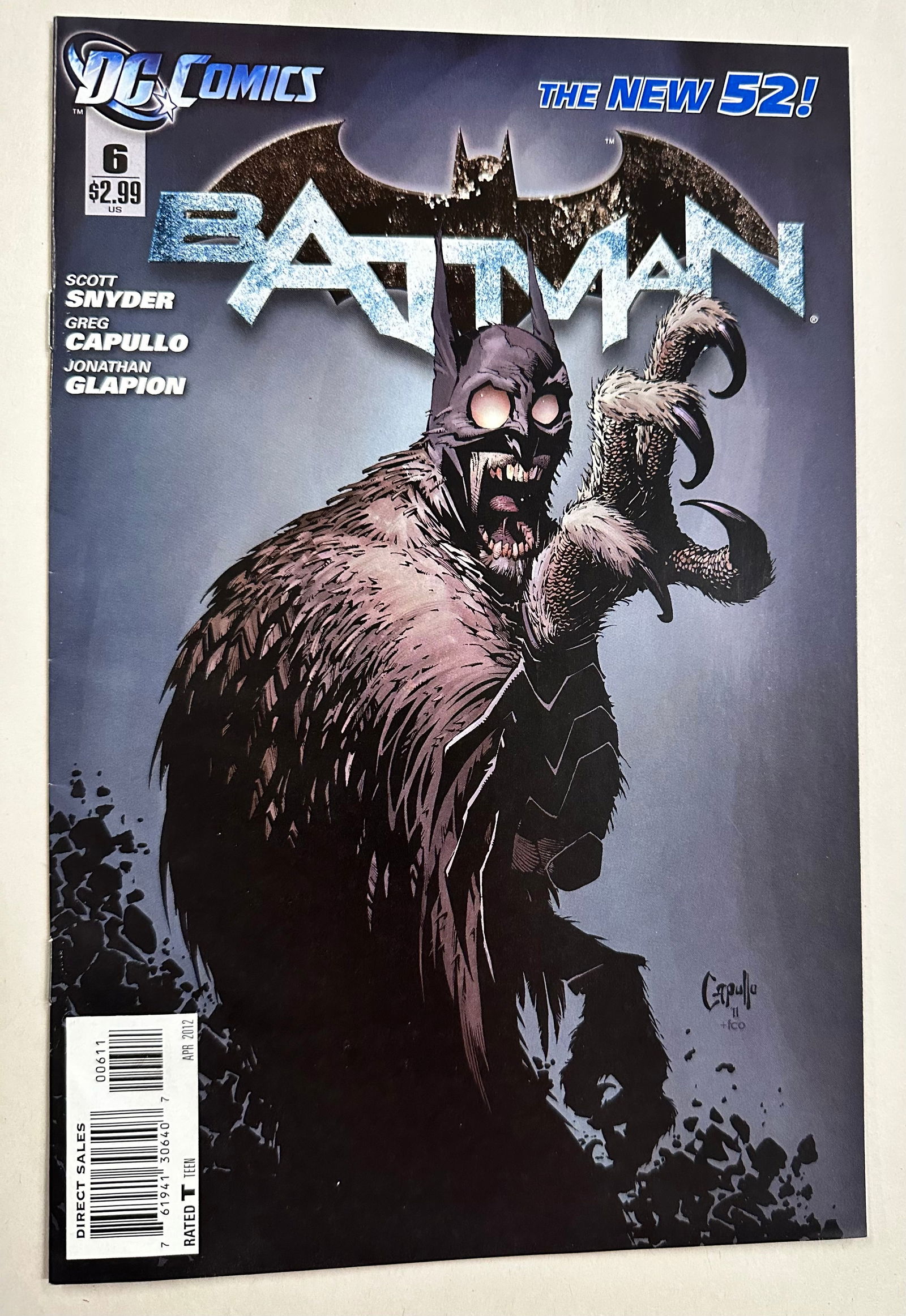 Batman #6 - The New 52 - 1st Full App. The Court of Owls: Batman #6 - The New 52 - 1st Full App. The Court of Owls -Comic Book is in Overall Nice Shape