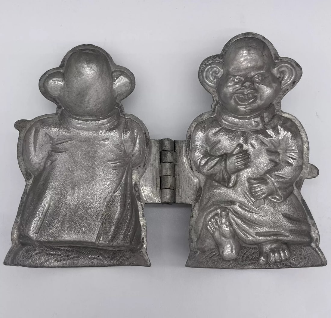 Yellow Kid of McFadden Flats R Outcault Comic Figure Antique Pewter Chocolate Candy Ice Cream Mold (1 of 6)