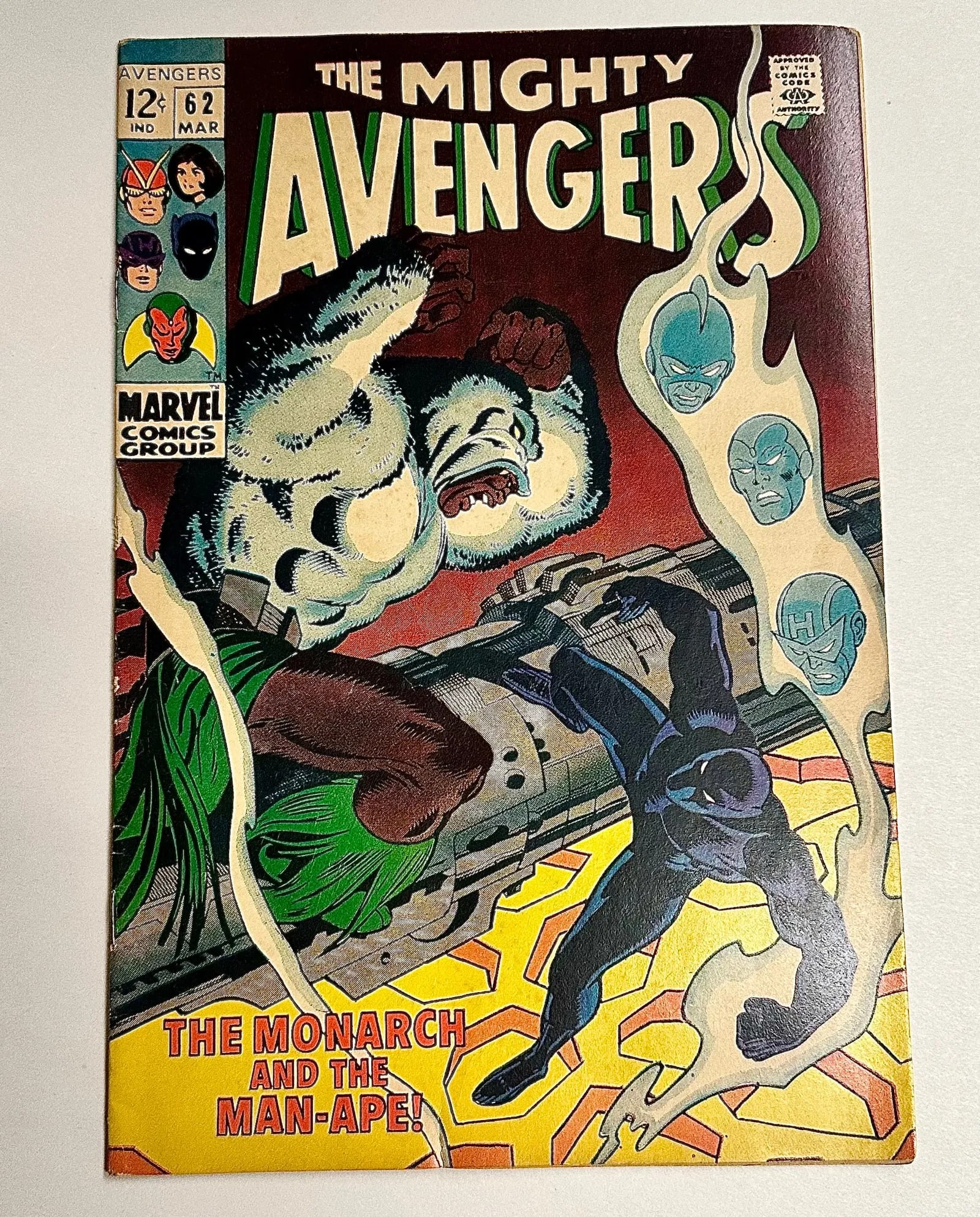 Avengers #62 - 1st Appearance of M'Baku aka. Man Ape & W'Kabi: Avengers #62 - 1st Appearance of M'Baku aka. Man Ape & W'Kabi - nice looking Cover - Back Cover has small tear (see photos)