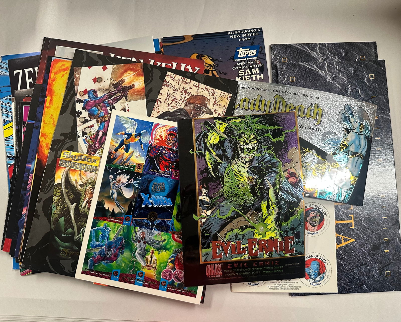 Lot of comic book promotional materials, including Frank Frazetta hologram cards (1 of 7)