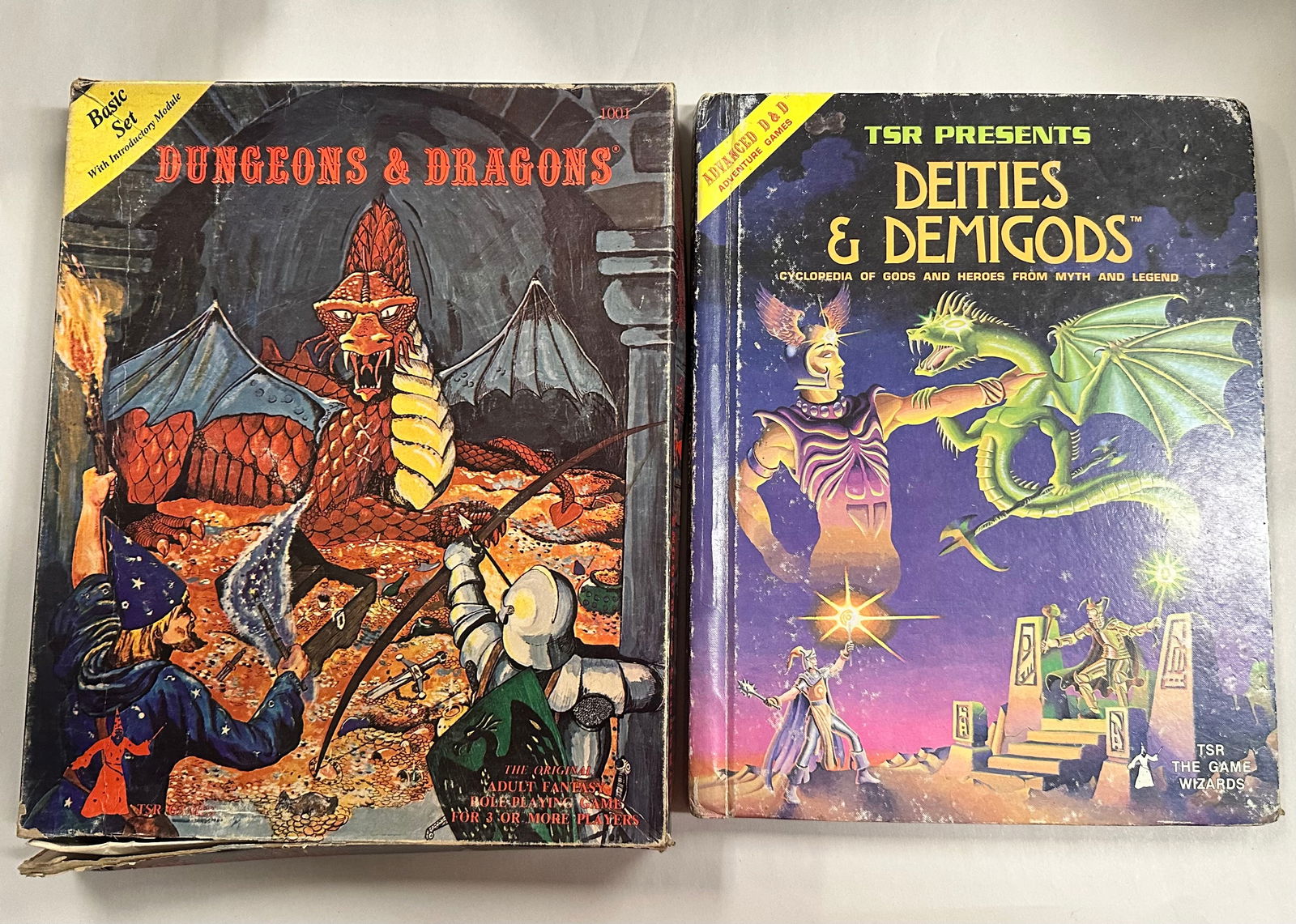 Advanced D&D deities & demigods & Basic Set Dungeons & Dragons (1 of 10)