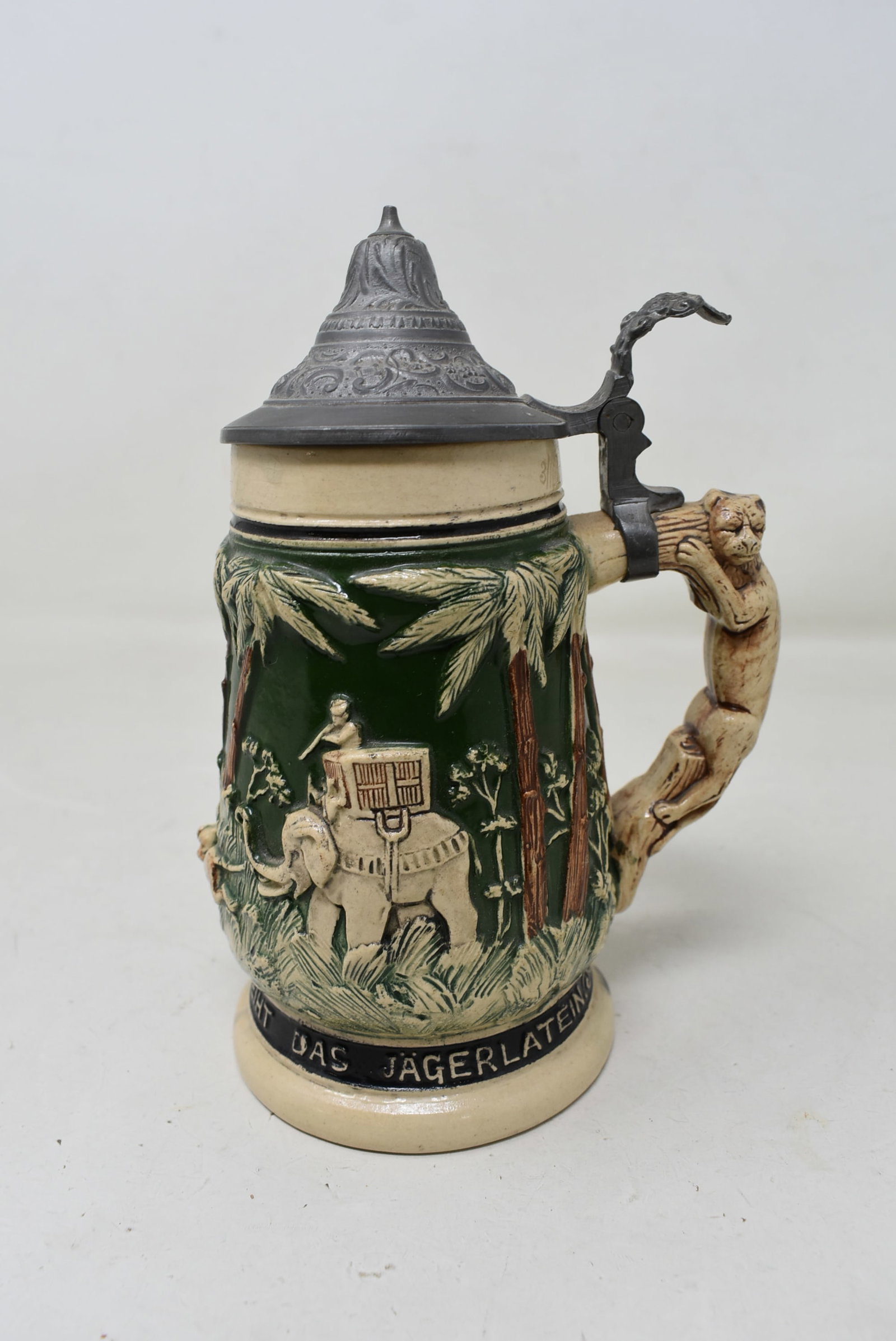 3/10 Liter Teddy Roosevelt Pottery Relief Beer Stein (1 of 6)